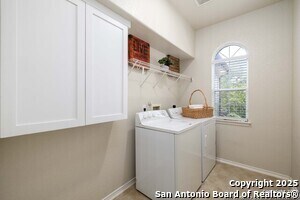 Building Photo - 729 San Gabriel