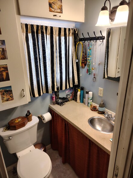 Building Photo - 636 Euclid Ave