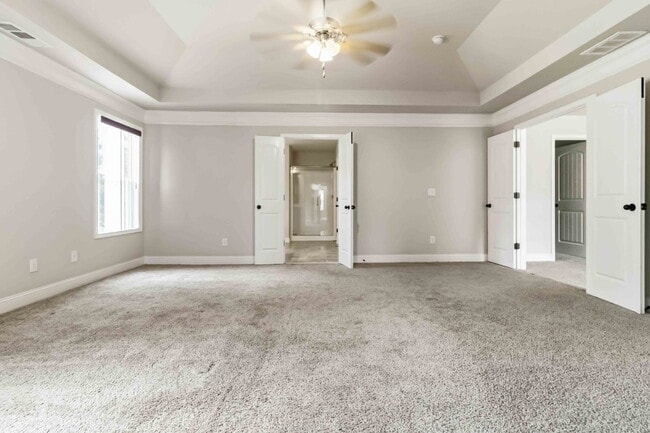 Building Photo - 871 Overlook Path Way