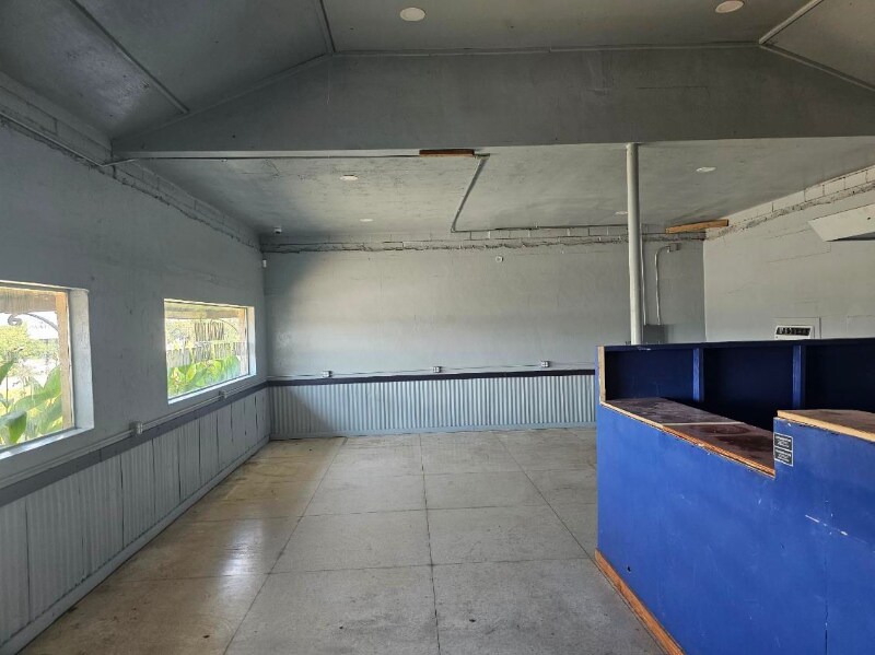 Building Photo - 1801 S Business 45