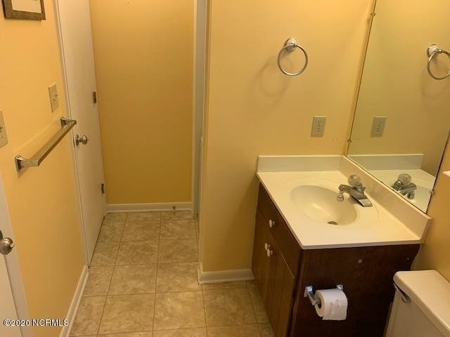 Building Photo - Gorgeous 1 Bedroom Townhouse 5A Port West Ct.