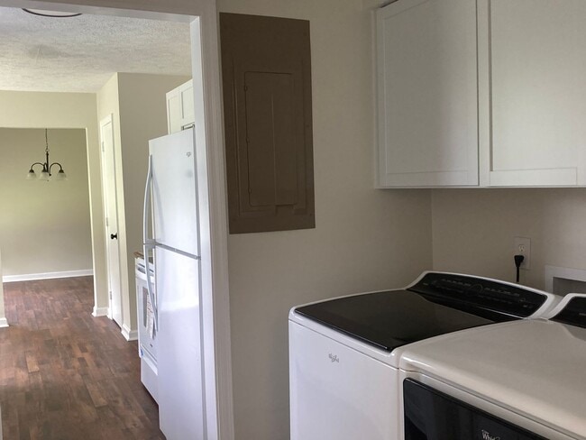 Building Photo - All new interior and exterior! Move in ready!