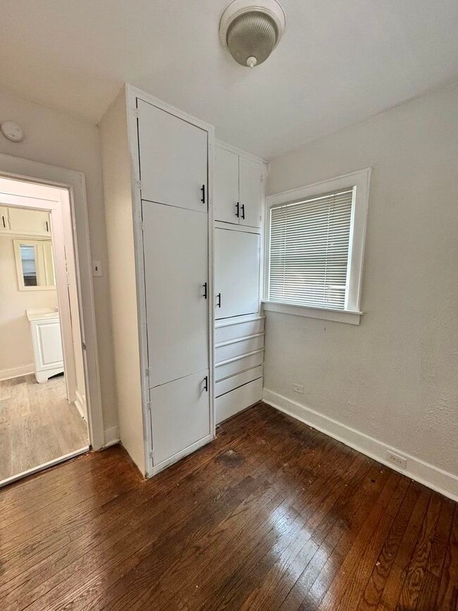 Building Photo - 2123 170th St