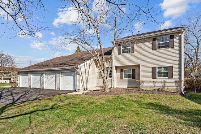 Building Photo - 93 N Victoria Ln