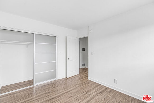 Building Photo - 1323 11th St