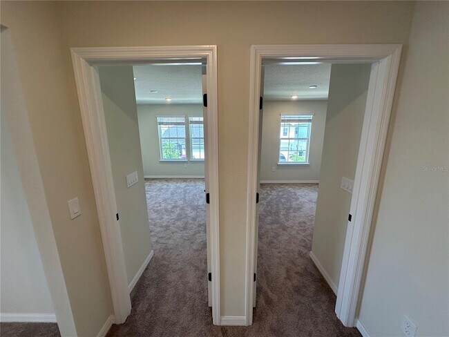 Building Photo - 10355 Parkview Reserve Ln