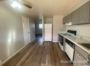 Building Photo - 2855 Montebello Dr W