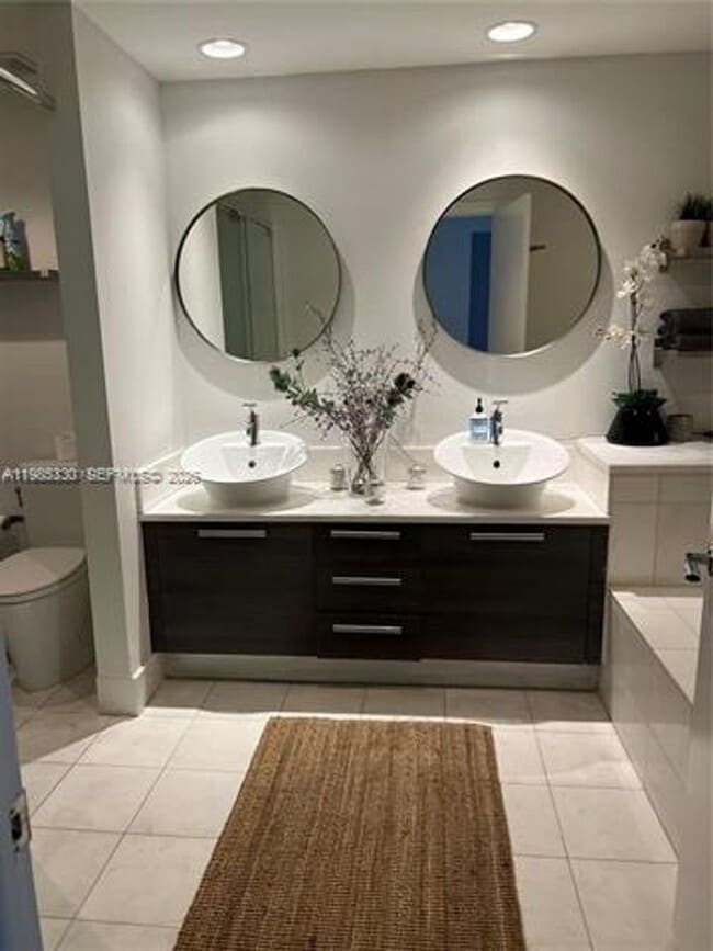 Building Photo - 2950 NE 188th St