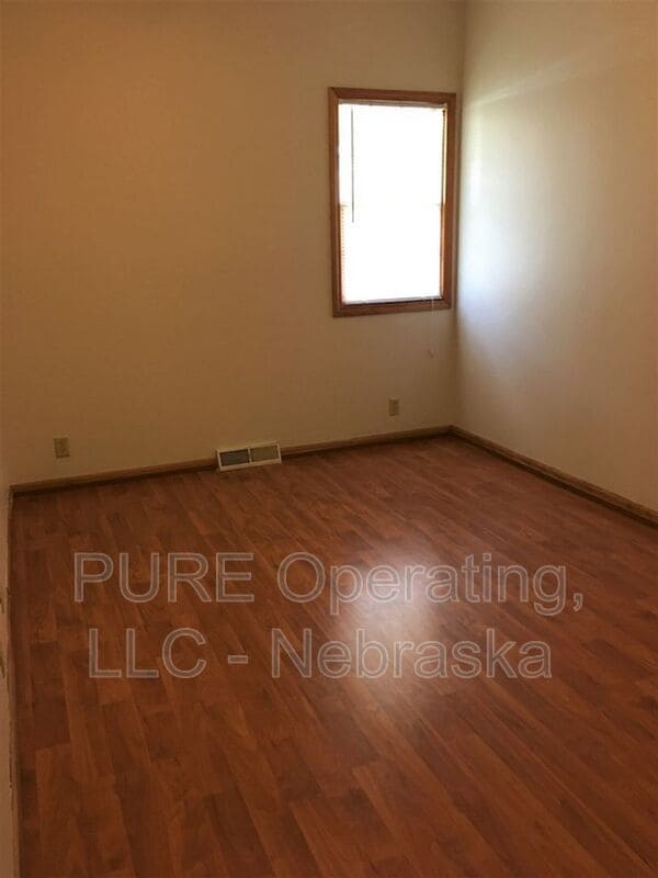 Building Photo - 4214 Pierce St