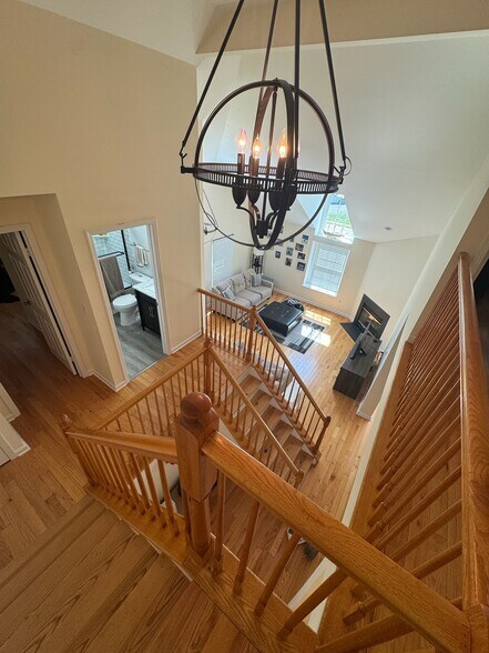 Building Photo - 86 Racquet Rd