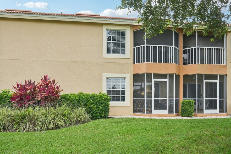 Building Photo - 13010 Amberley Ct