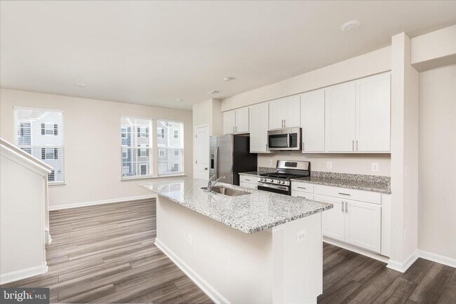 Building Photo - 140 Tye Ct