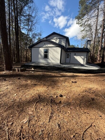 Building Photo - 5075 Forest Downs Ln