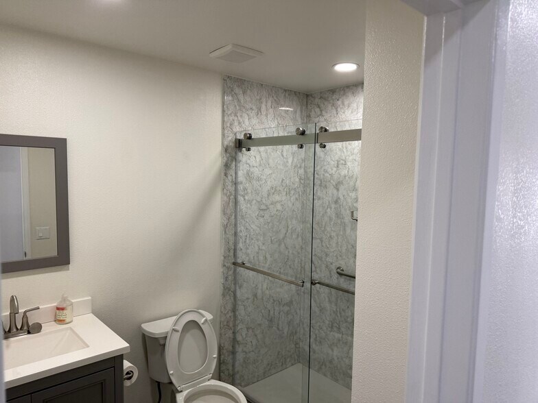 Building Photo - 7658 Cornel Ct