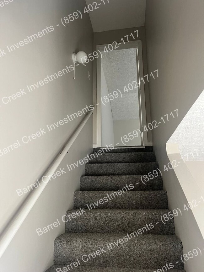 Building Photo - Newly renovated, three-story townhome!