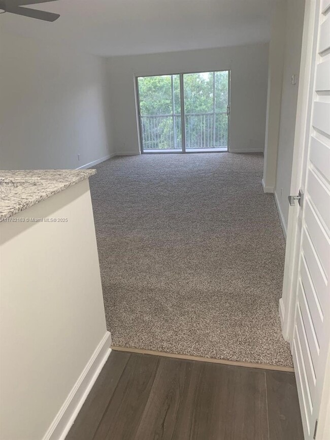 Building Photo - 8735 Ramblewood Dr