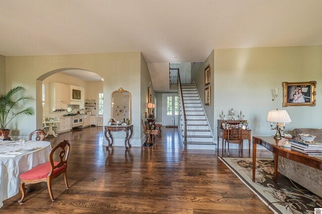 Building Photo - 2500 Biggs Rd