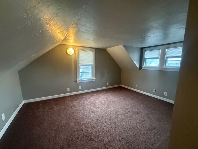 Building Photo - 238 F St