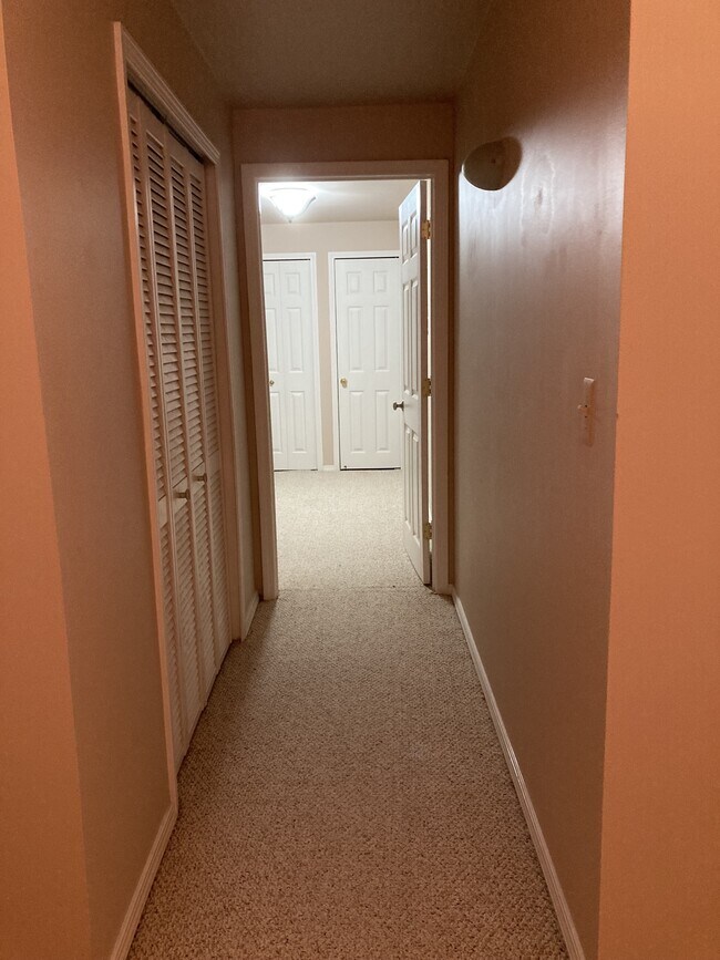 Building Photo - 41645 Copper Creek Dr