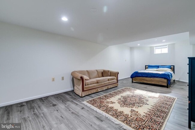 Building Photo - 12400 Bennett Rd