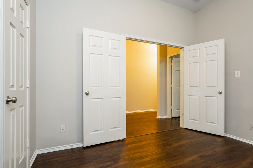 Building Photo - 12124 Rowsley Ln