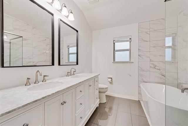 Building Photo - 1816 Castle Creek Dr