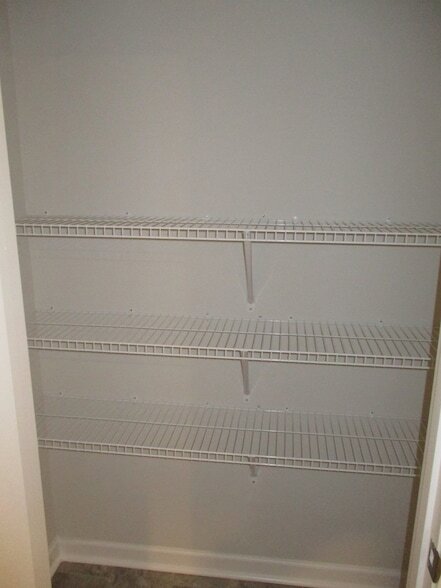 Building Photo - 515 Ferndale Pl