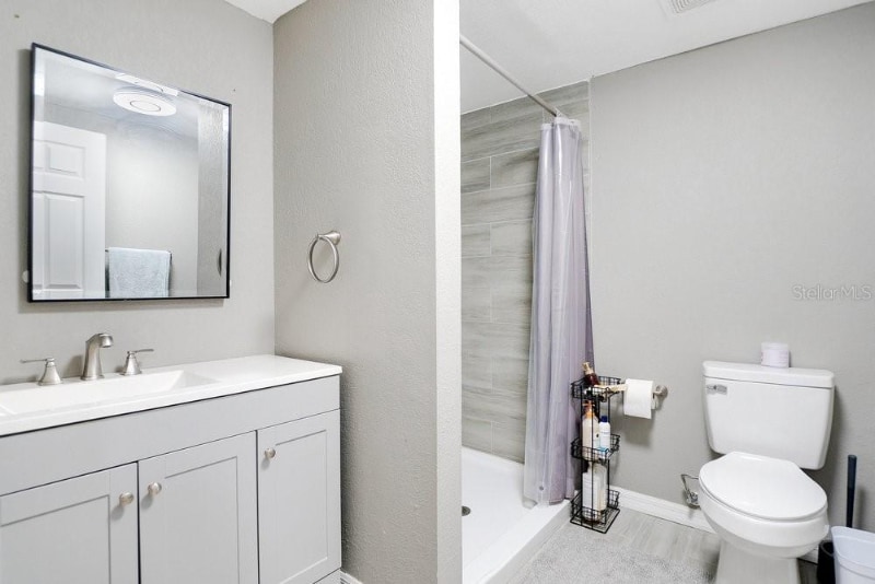 Building Photo - 2907 E Washington St