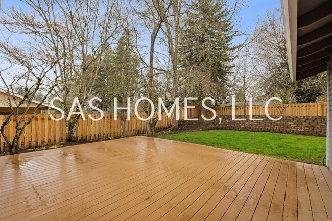 Building Photo - 11200 SW 83rd Ave