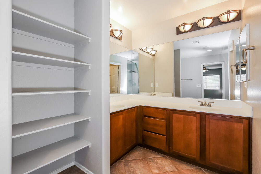 Building Photo - 8958 W Marmo Ave