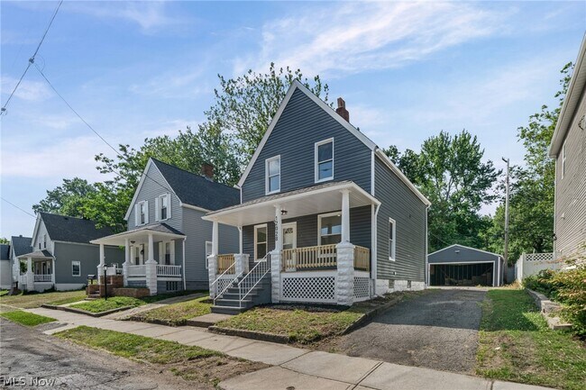 Building Photo - 12028 Wade Park Ave