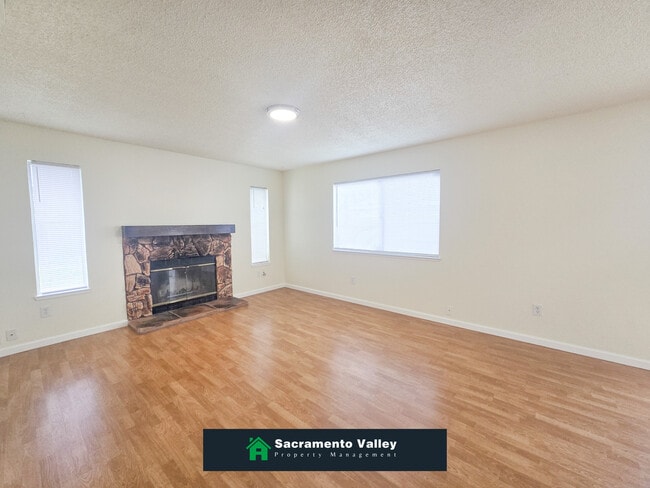 Building Photo - 8337 Sutter Buttes Way