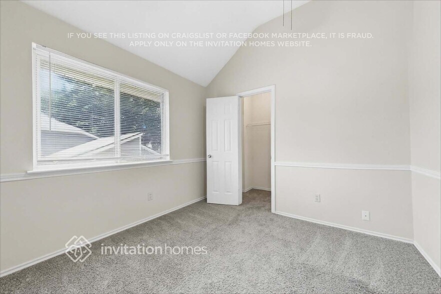 Building Photo - 10514 Wayward Wind Ln