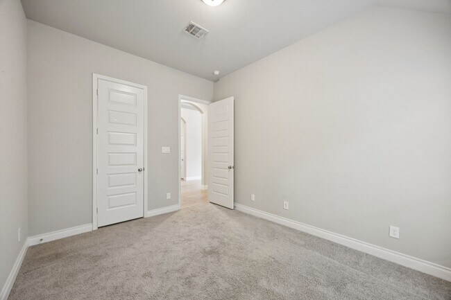 Building Photo - 12502 Kinmundy Ln