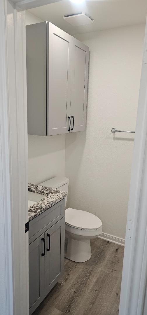 Building Photo - 211 E Lyndale Dr