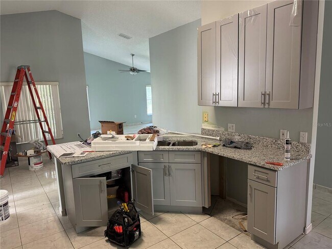 Building Photo - 2409 Hybrid Dr