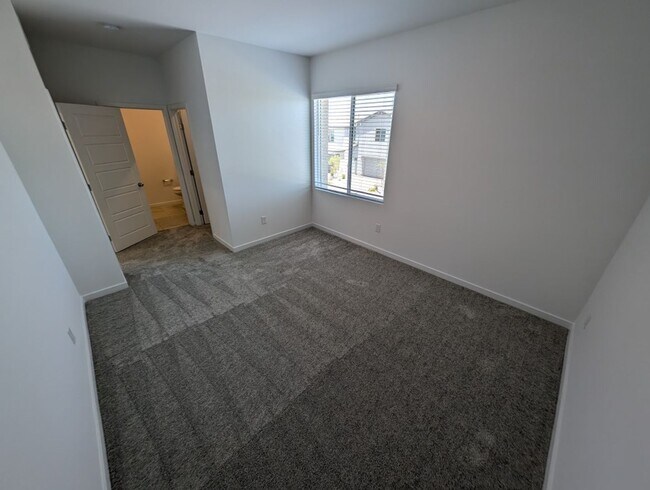 Building Photo - 3339 Rocky Waters Ave