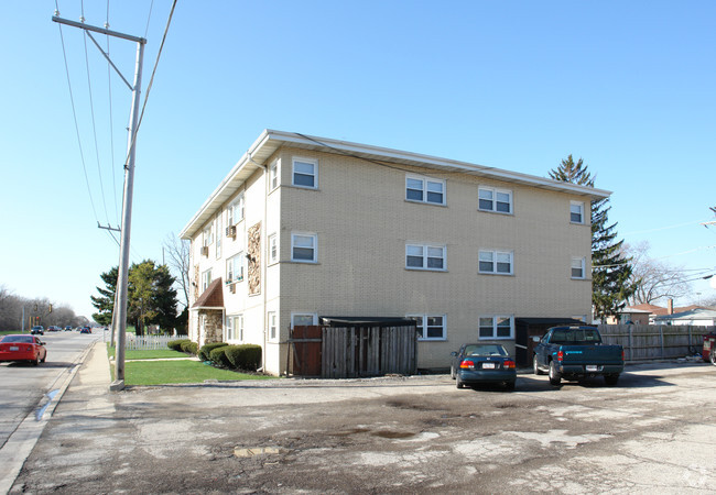 Primary Photo - 2216 River Rd