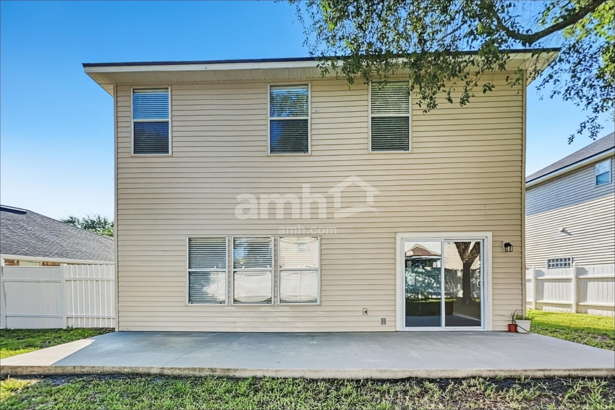 Building Photo - 2724 Creekfront Dr