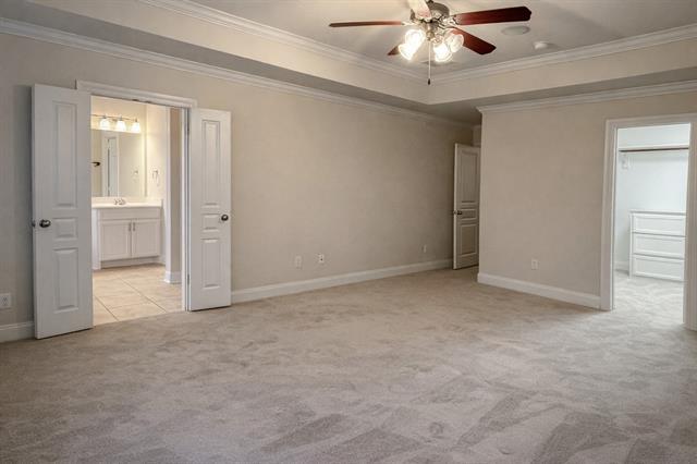 Building Photo - 3884 Banner Dr