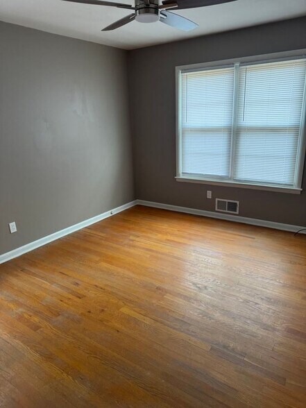 Primary Photo - 4211 E 61st St