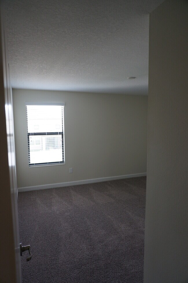 Building Photo - 15078 Purple Martin St