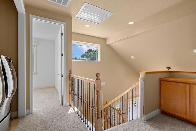 Building Photo - 8204 Ashcrest Ln