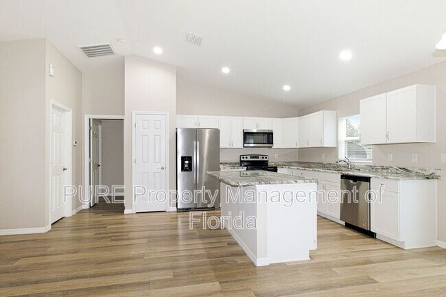 Building Photo - 8 Locust Loop Dr