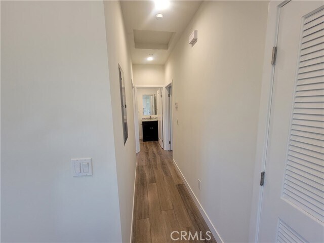 Building Photo - 7334 Vineland Ave