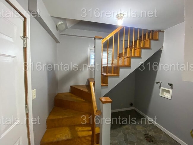 Building Photo - 507 N Meridian Ave