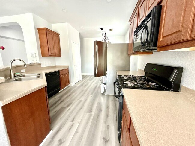 Building Photo - 1713 Bowerton Dr