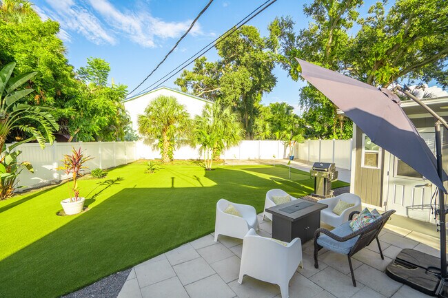 Building Photo - 2402 52nd St S