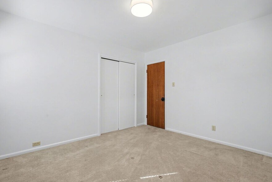 Building Photo - 2215 N Wahsatch Ave