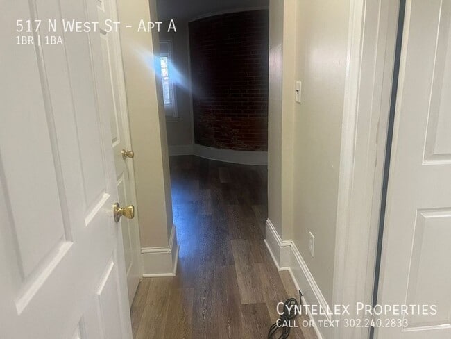 Building Photo - 517 N West St